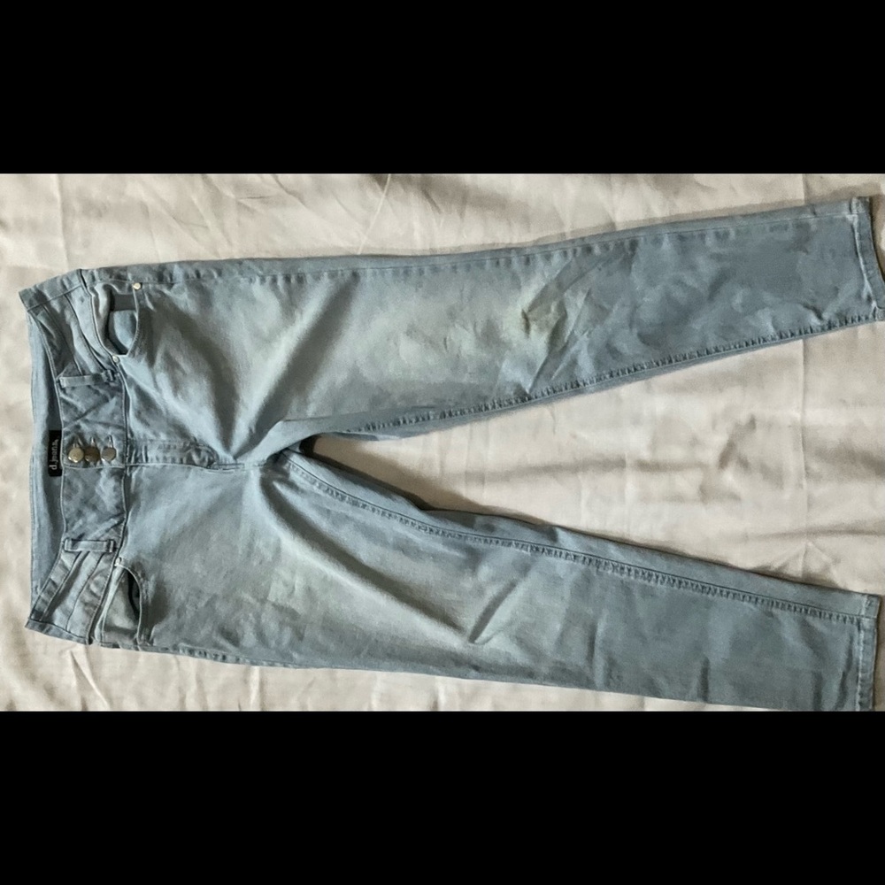 D. Jeans Skinny Jean